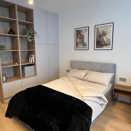 Panorama Level 12 Z Balkonem Apartment *